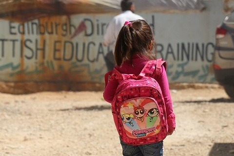 حملة "حقيبة مدرسية"